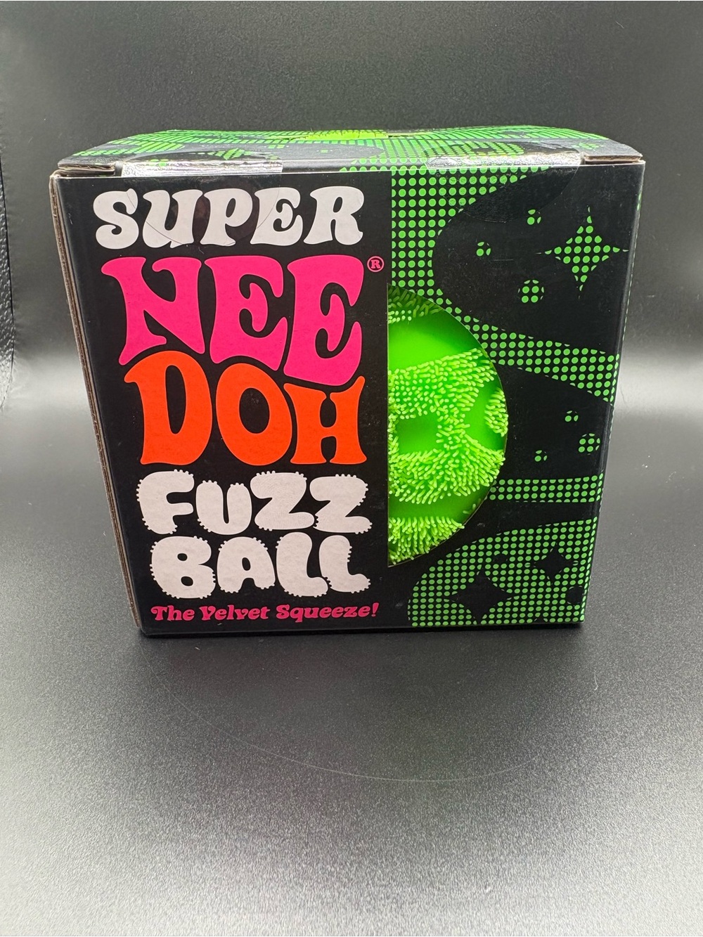 Super NeeDoh Fuzz Ball - Green